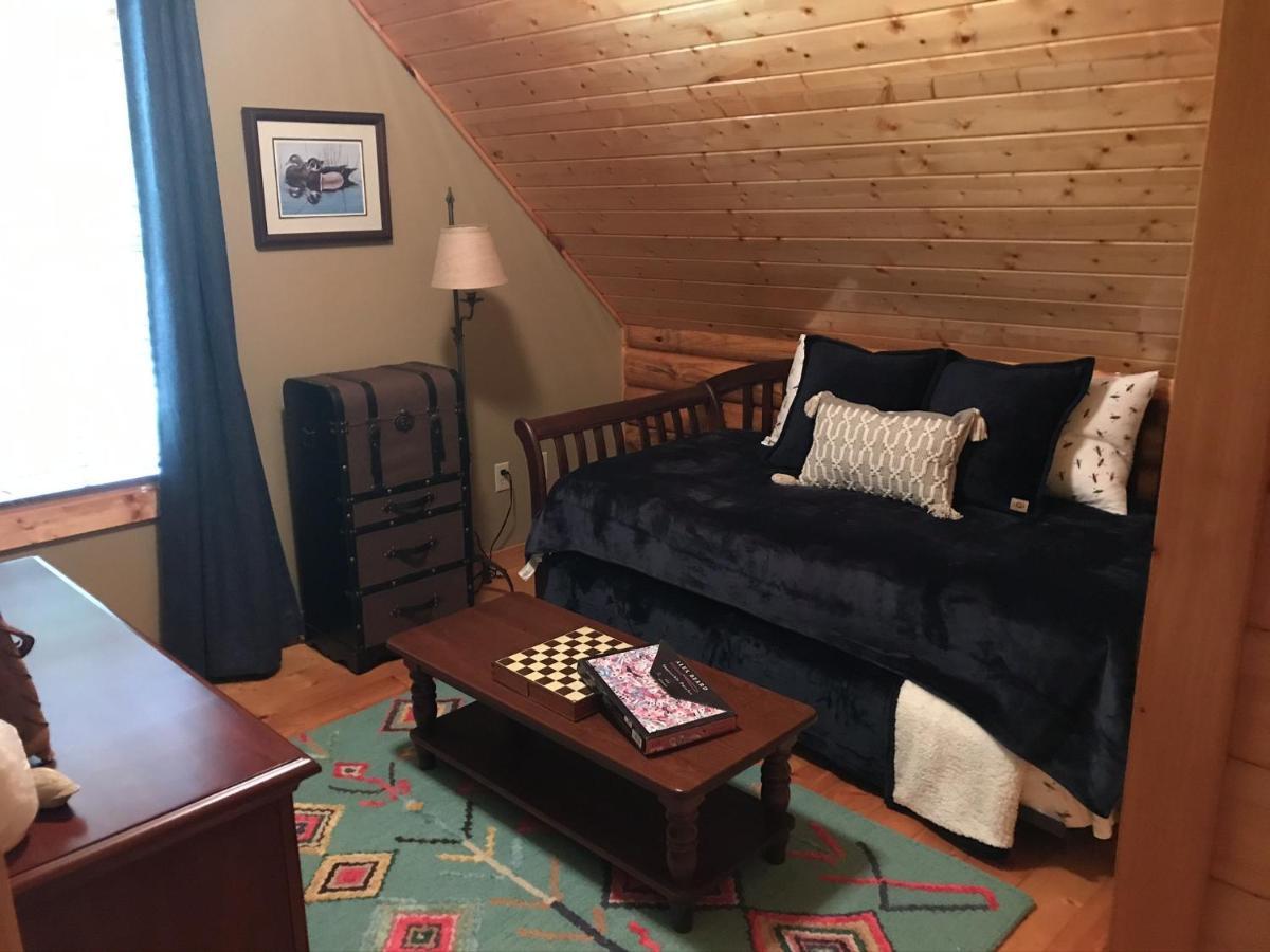 Tree Top Lodge - Gorgeous Lake Cabin With Hot Tub & Magnificent Views Of Forests And Mountains! Cabin Butler Εξωτερικό φωτογραφία