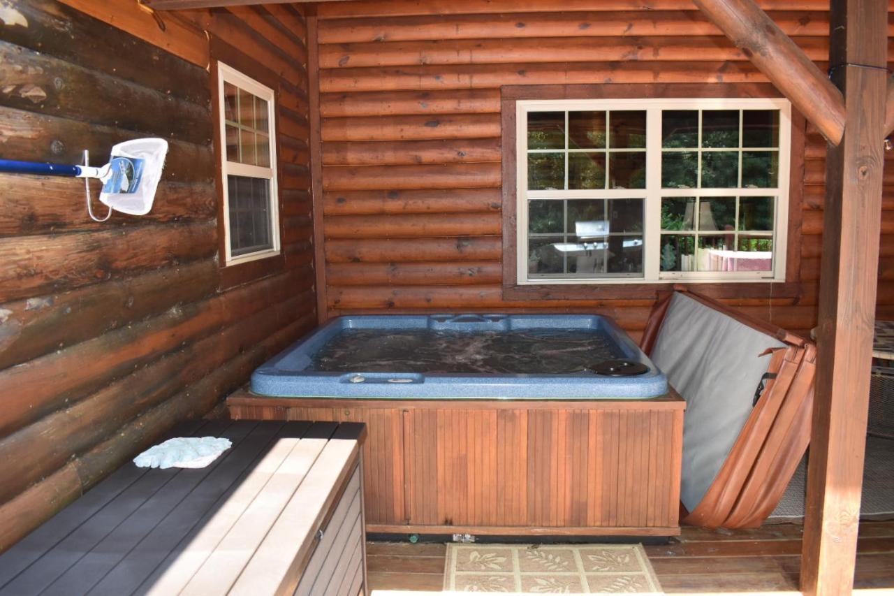 Tree Top Lodge - Gorgeous Lake Cabin With Hot Tub & Magnificent Views Of Forests And Mountains! Cabin Butler Εξωτερικό φωτογραφία