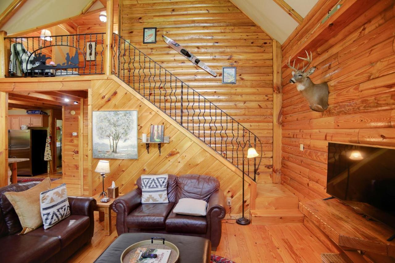 Tree Top Lodge - Gorgeous Lake Cabin With Hot Tub & Magnificent Views Of Forests And Mountains! Cabin Butler Εξωτερικό φωτογραφία