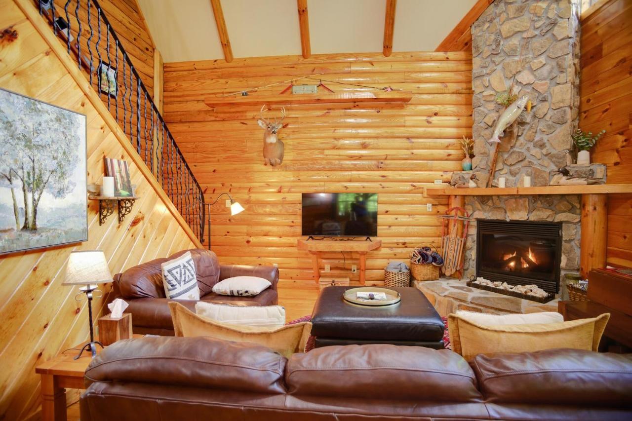 Tree Top Lodge - Gorgeous Lake Cabin With Hot Tub & Magnificent Views Of Forests And Mountains! Cabin Butler Εξωτερικό φωτογραφία